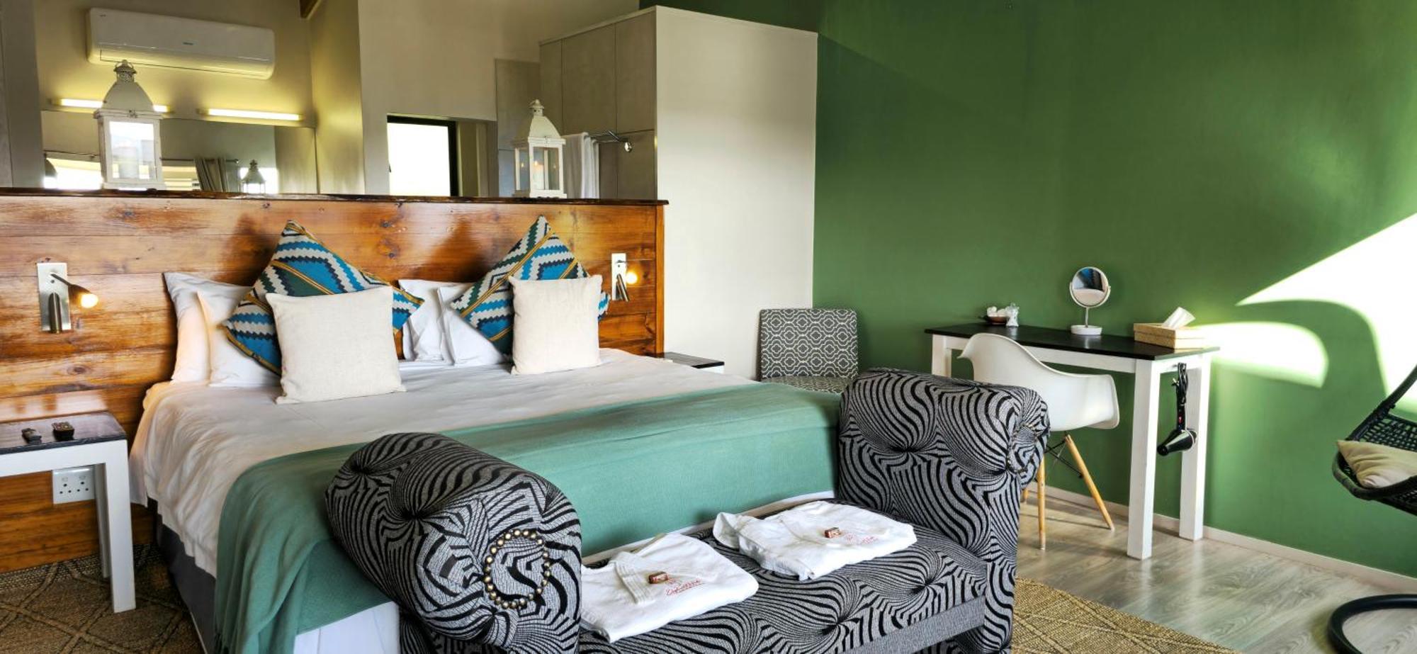 Elephant Hide Of Knysna Guest Lodge מראה חיצוני תמונה