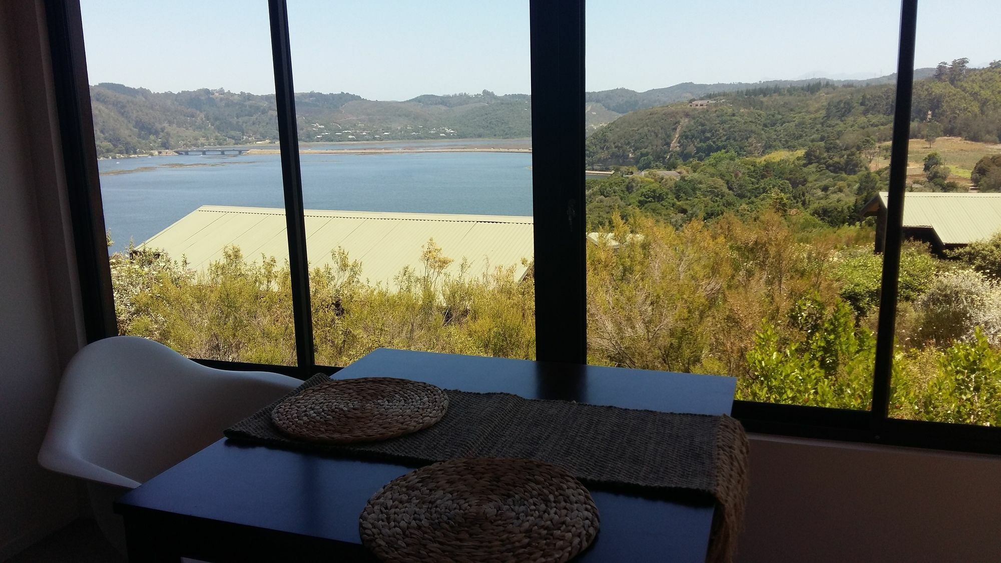 Elephant Hide Of Knysna Guest Lodge מראה חיצוני תמונה