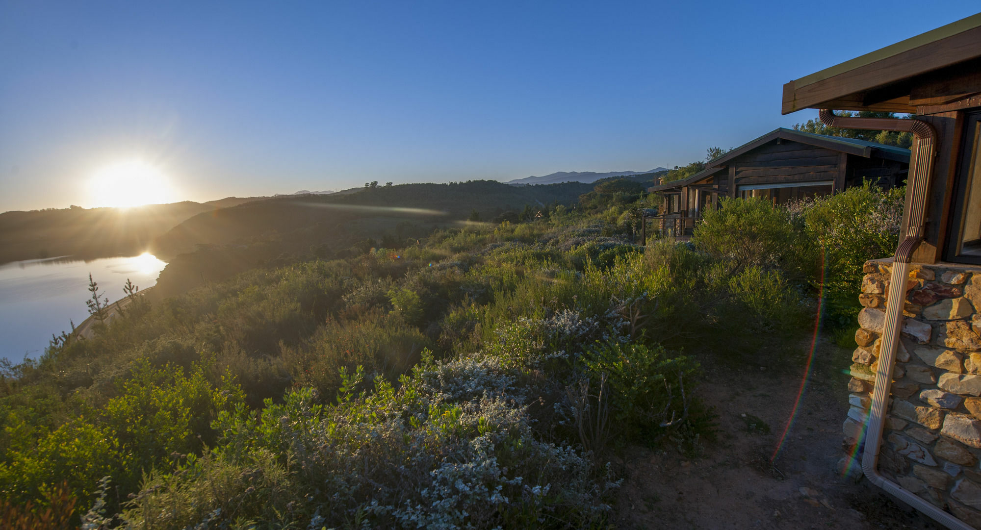 Elephant Hide Of Knysna Guest Lodge מראה חיצוני תמונה